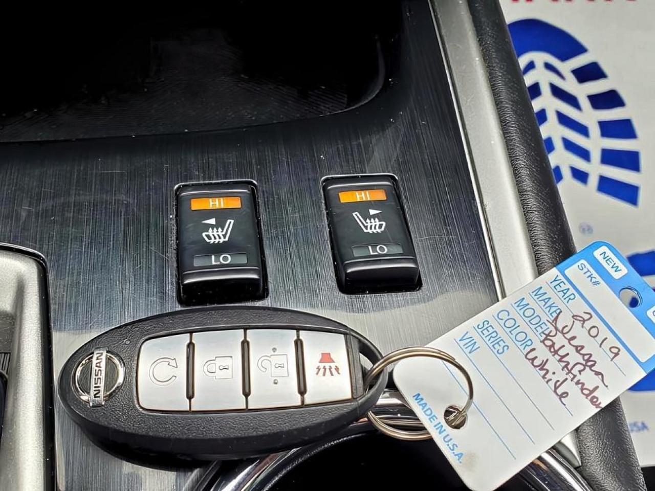 2019 Nissan Pathfinder SV Tech-LEATHER-NAVIGATION-7PASS-HEATED SEATS - Photo #19