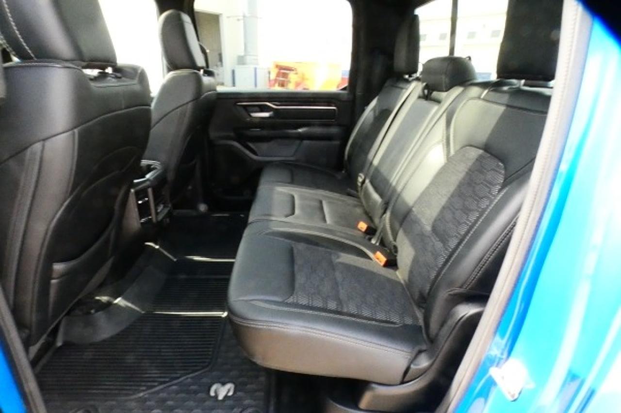 2022 Dodge Ram 1500 Sport Crew w/Htd L.wrap, pano S/R, NAV, BUC - Photo #9