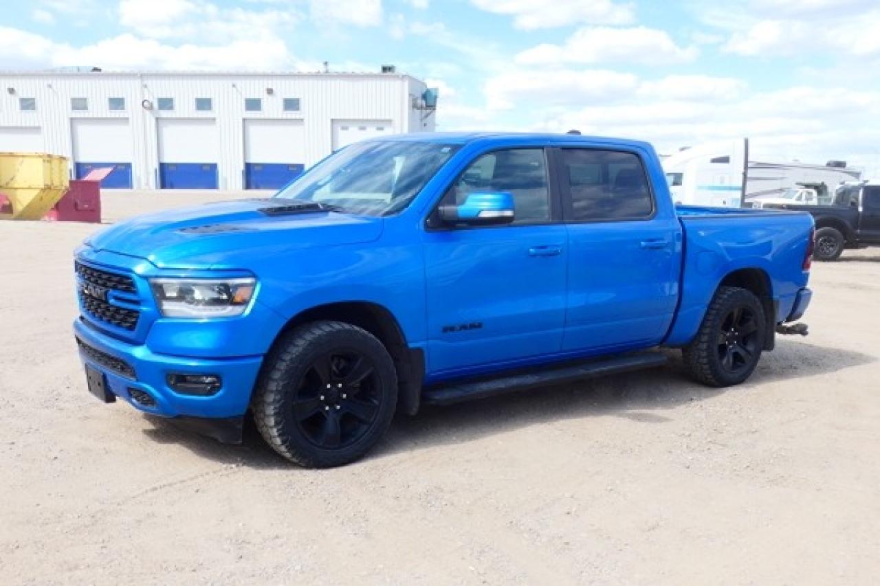 2022 Dodge Ram 1500 Sport Crew w/Htd L.wrap, pano S/R, NAV, BUC - Photo #2