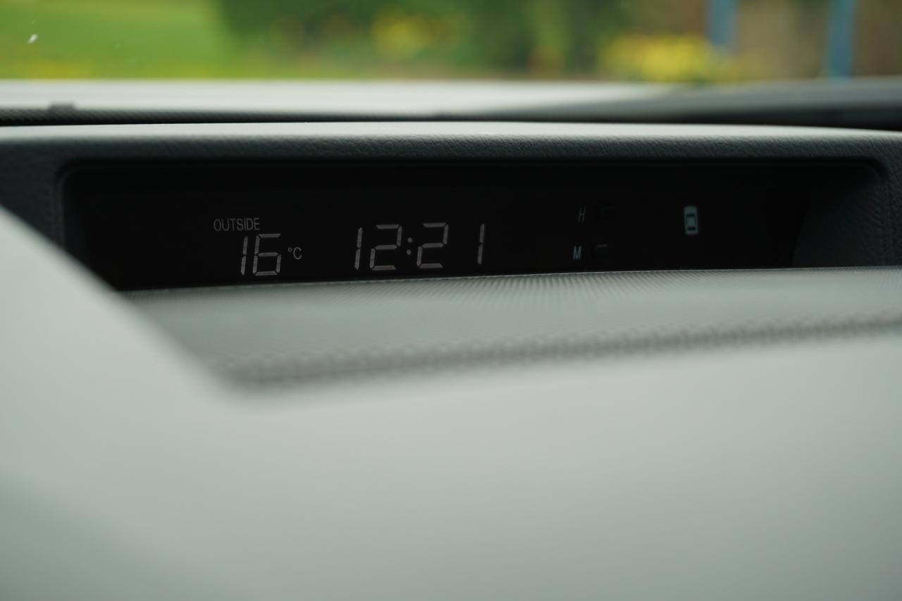 2013 Toyota Tundra CREWMAX / PLATINUM/ NO ACCIDENTS/ LOCAL TRUCK/ 5.7 - Photo #18