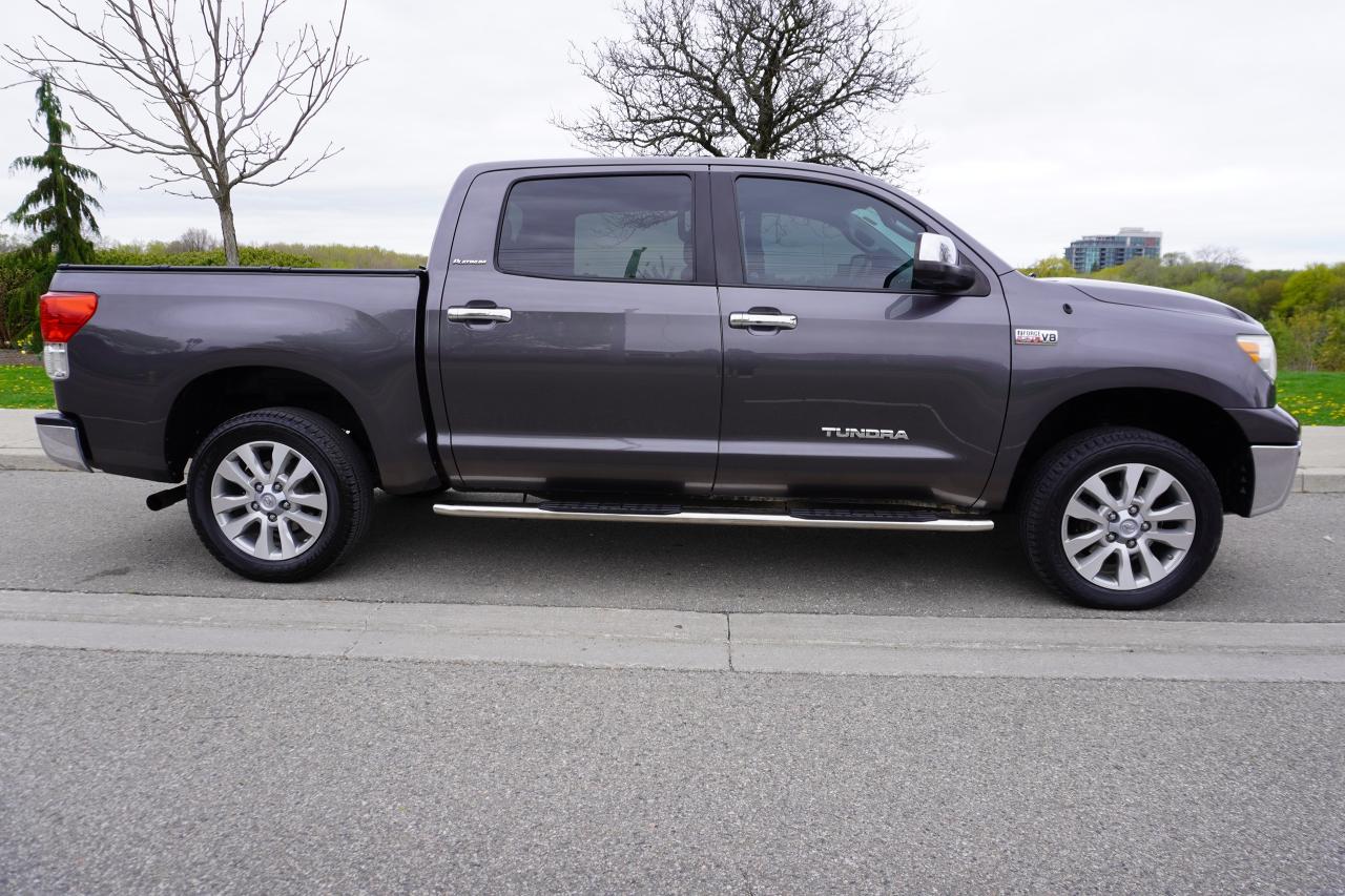 2013 Toyota Tundra CREWMAX / PLATINUM/ NO ACCIDENTS/ LOCAL TRUCK/ 5.7 - Photo #5