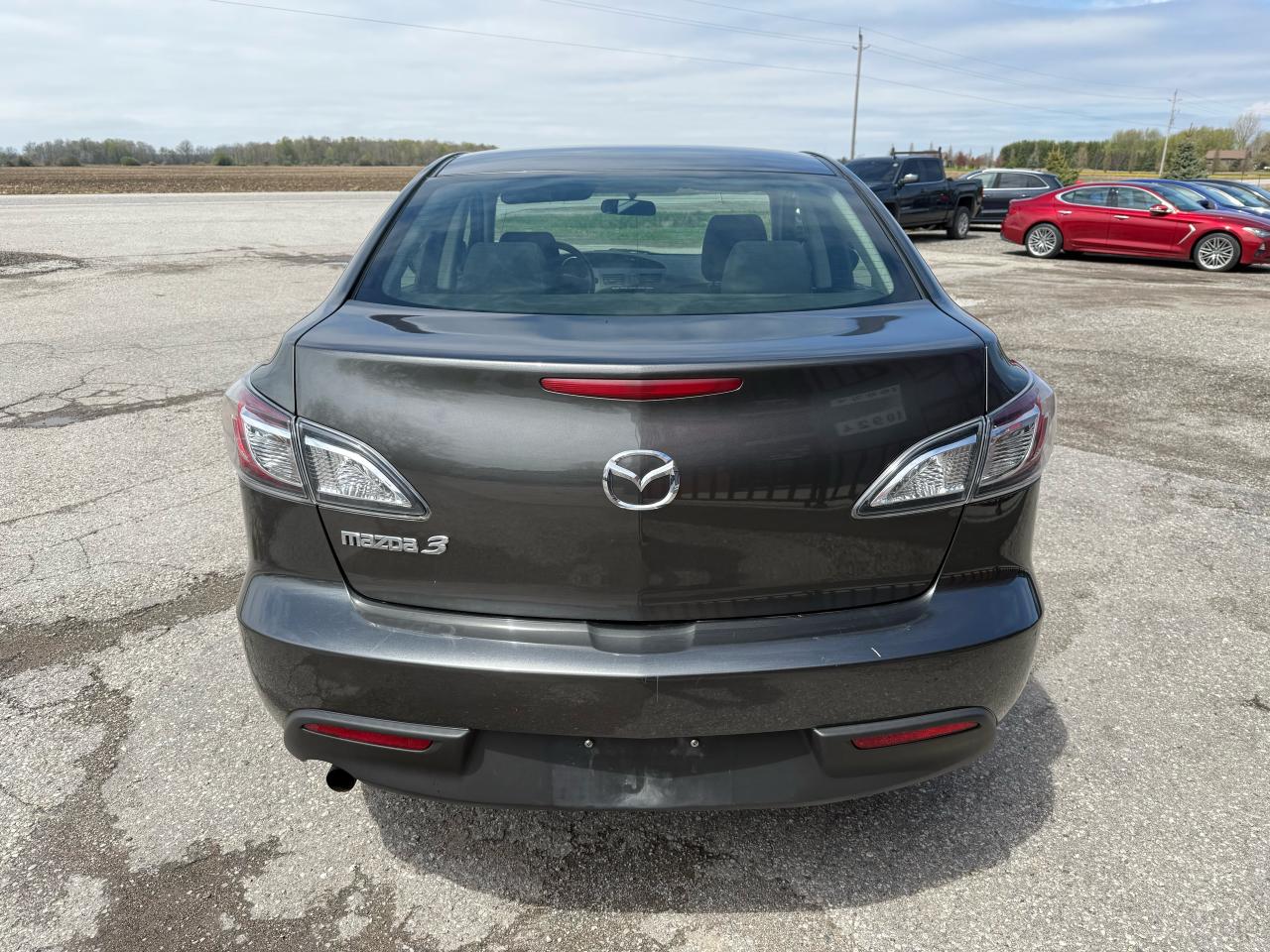 2011 Mazda MAZDA3 GX | Low KM | Power Package | A/C - Photo #4