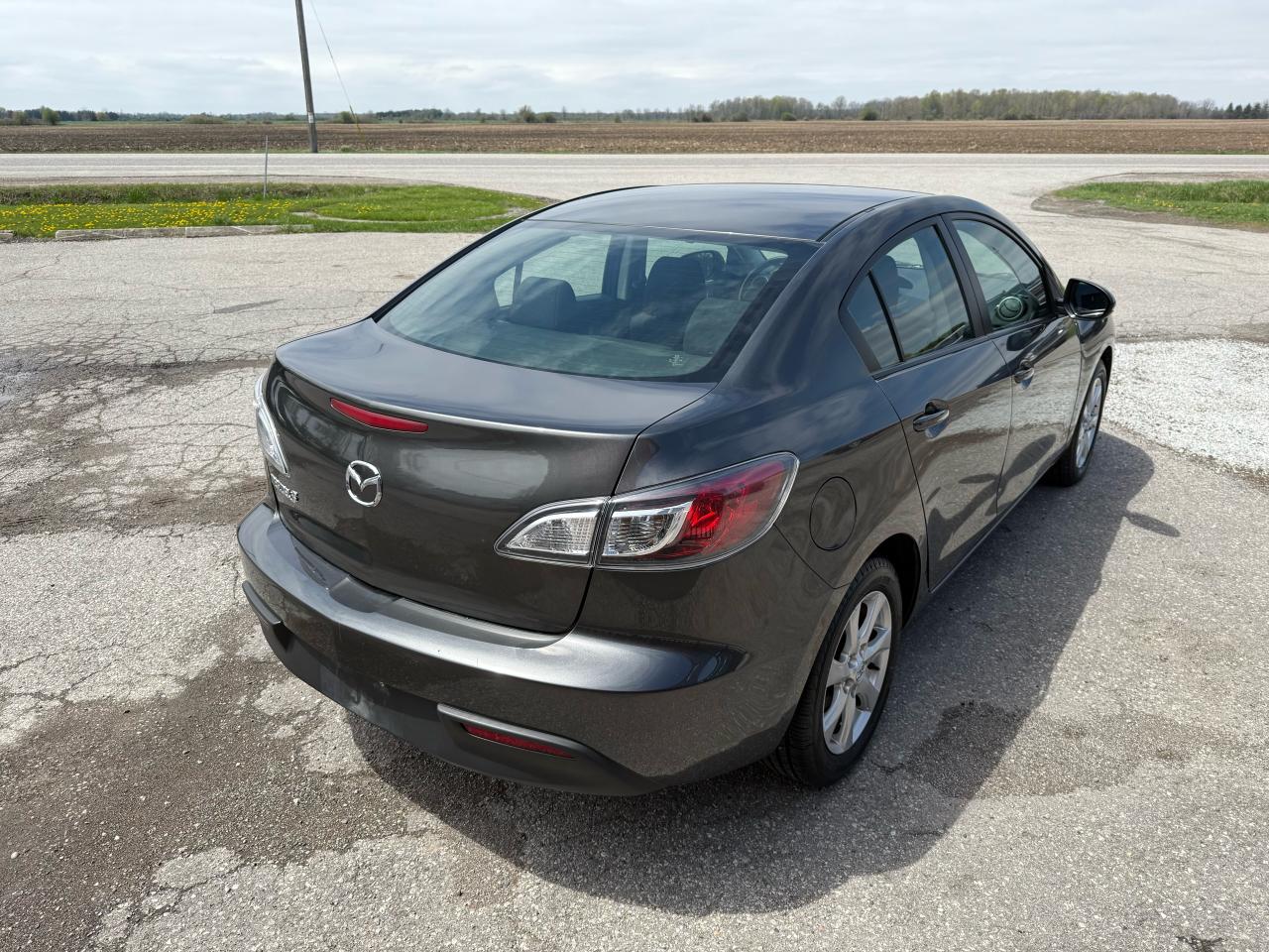2011 Mazda MAZDA3 GX | Low KM | Power Package | A/C - Photo #5