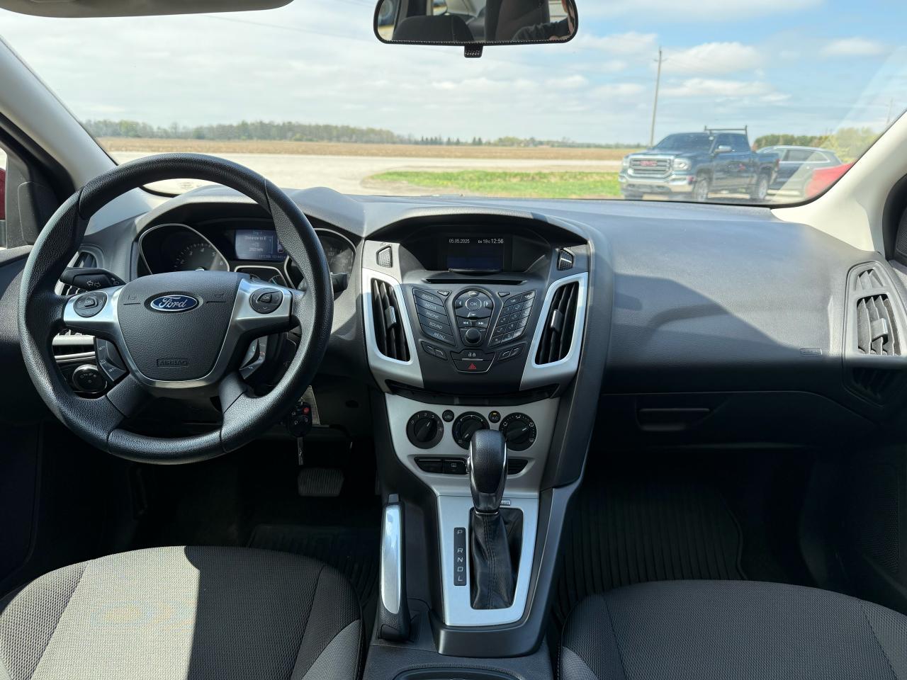 2013 Ford Focus SE | Heated Seats | Cruise Control | Rear Park Aid - Photo #11