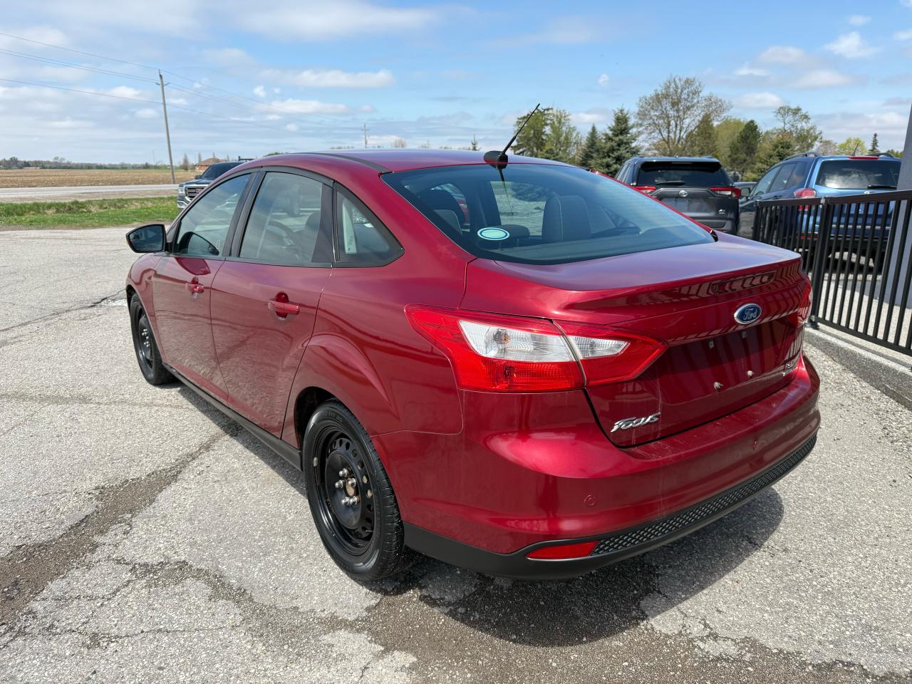 2013 Ford Focus SE | Heated Seats | Cruise Control | Rear Park Aid - Photo #3