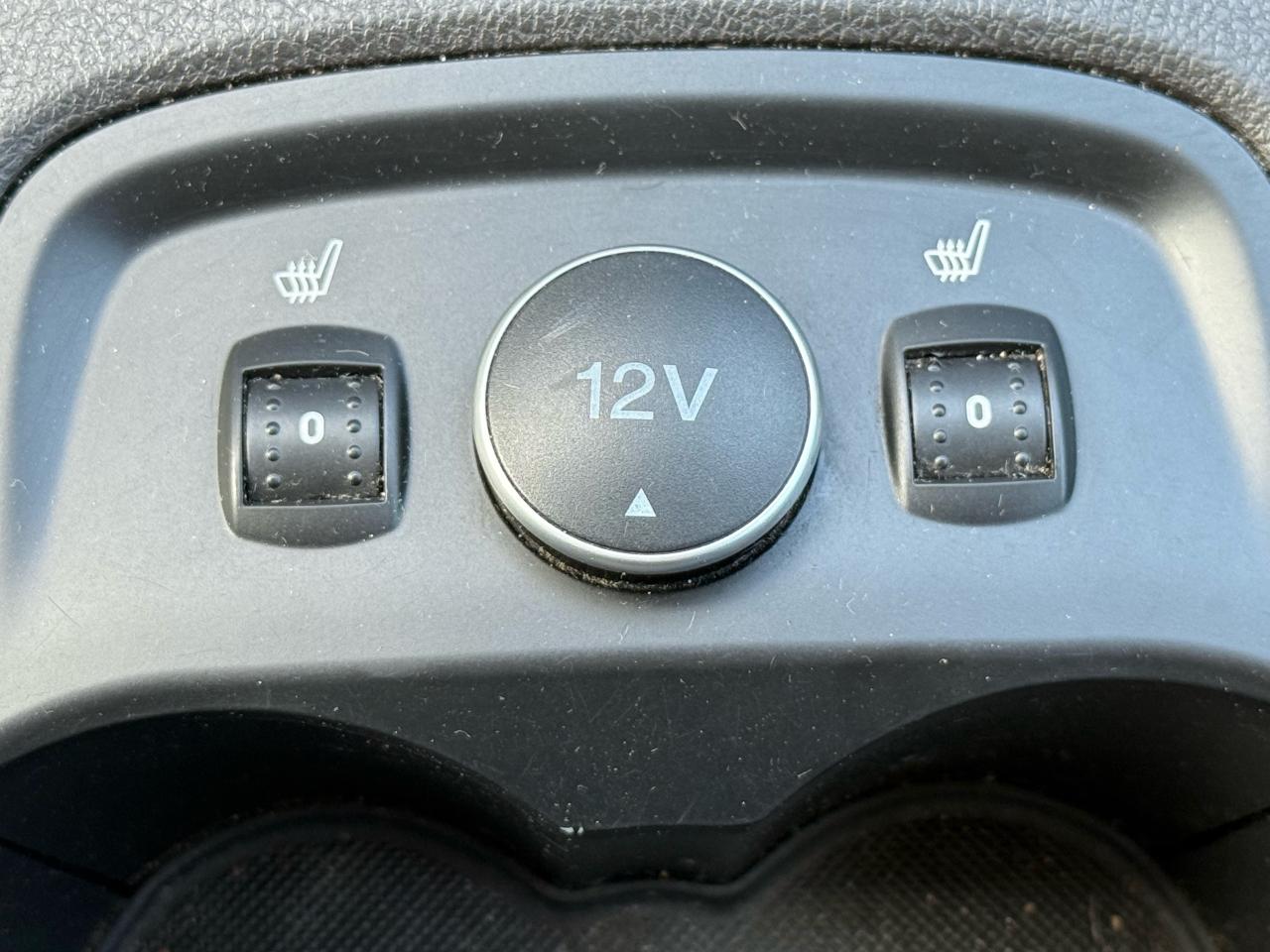 2013 Ford Focus SE | Heated Seats | Cruise Control | Rear Park Aid - Photo #15