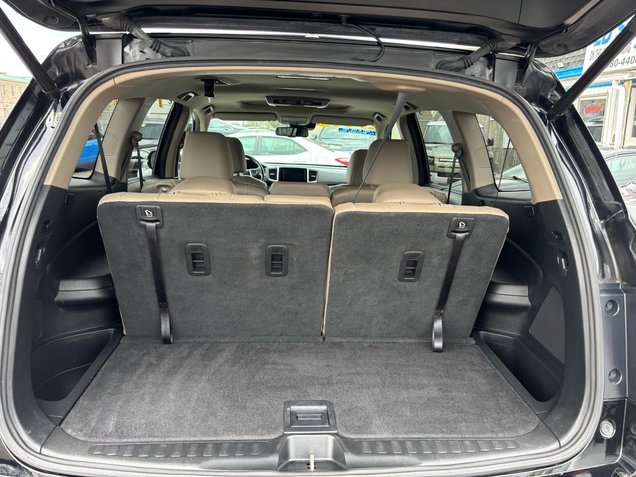 2018 Honda Pilot EX-L, Rear Entertainment, Leather, Sunroof, 8 Pass - Photo #20