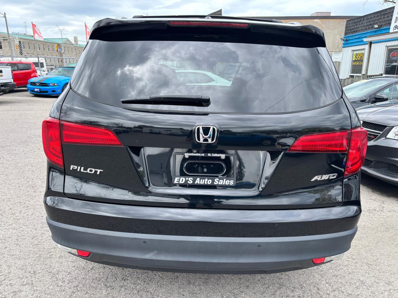 2018 Honda Pilot EX-L, Rear Entertainment, Leather, Sunroof, 8 Pass - Photo #6