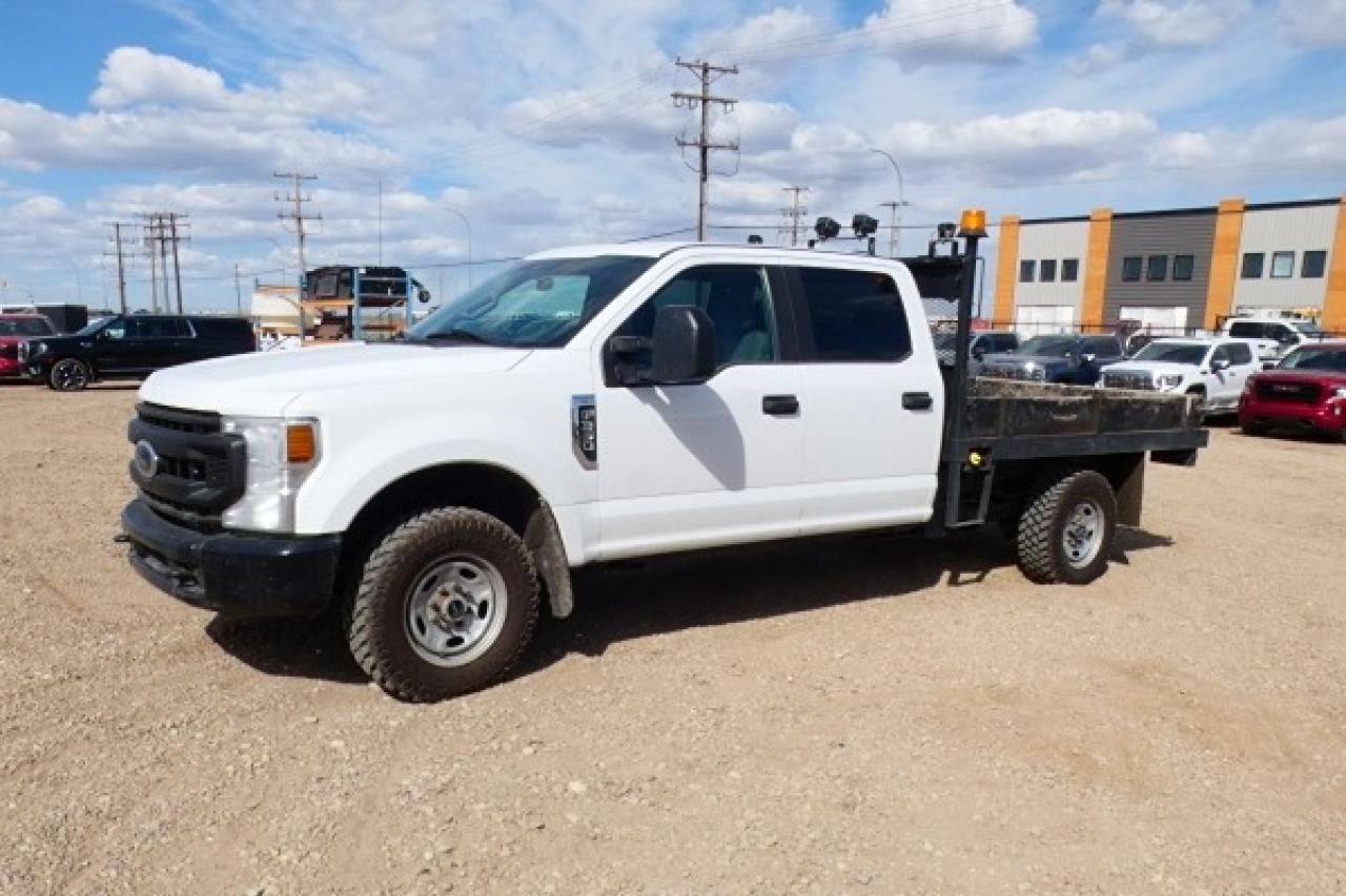 2021 Ford F-350 XL DECK TRUCK 4WD Crew Cab w/cloth seats, BUC - Photo #2