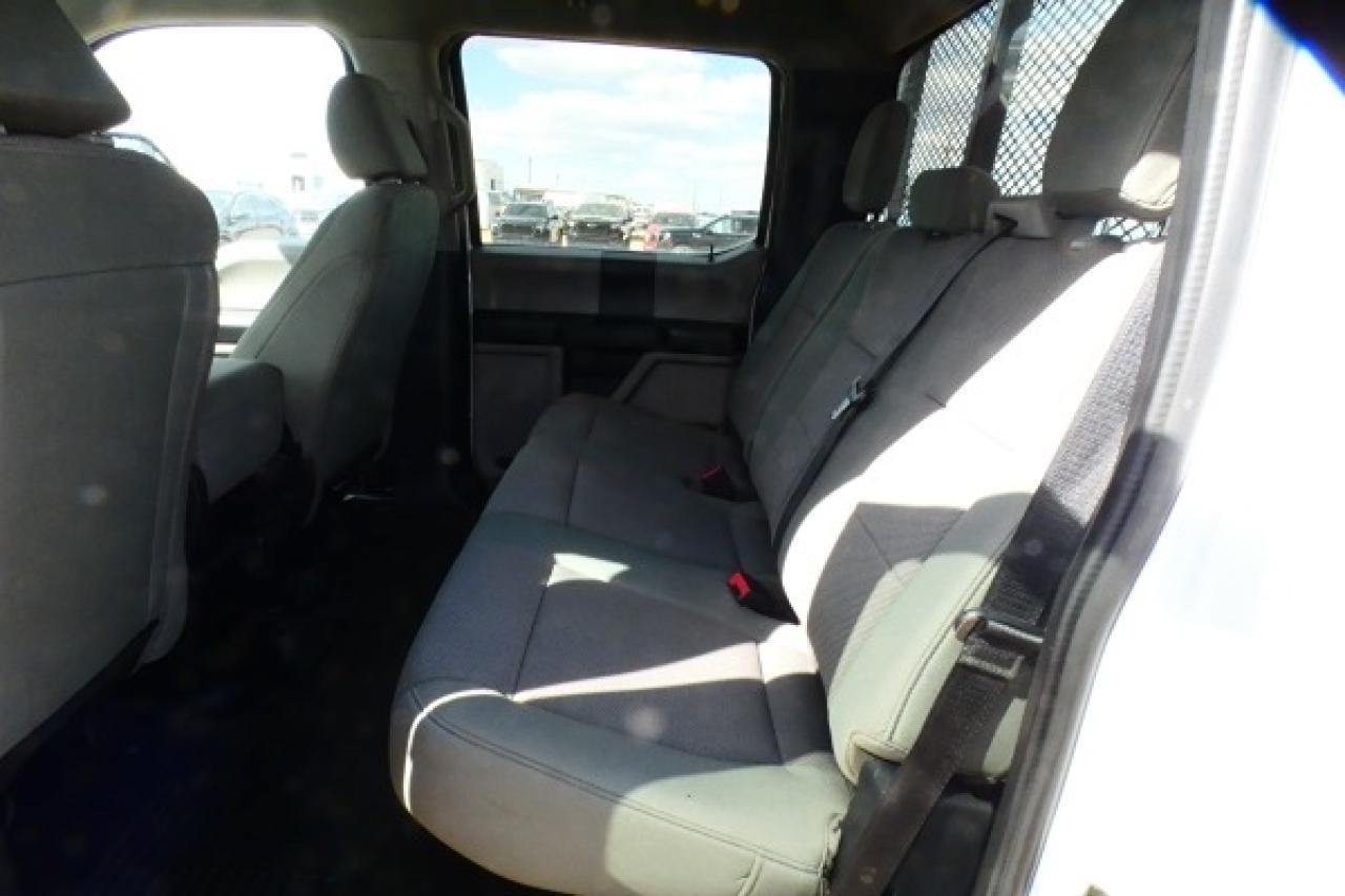 2021 Ford F-350 XL DECK TRUCK 4WD Crew Cab w/cloth seats, BUC - Photo #9