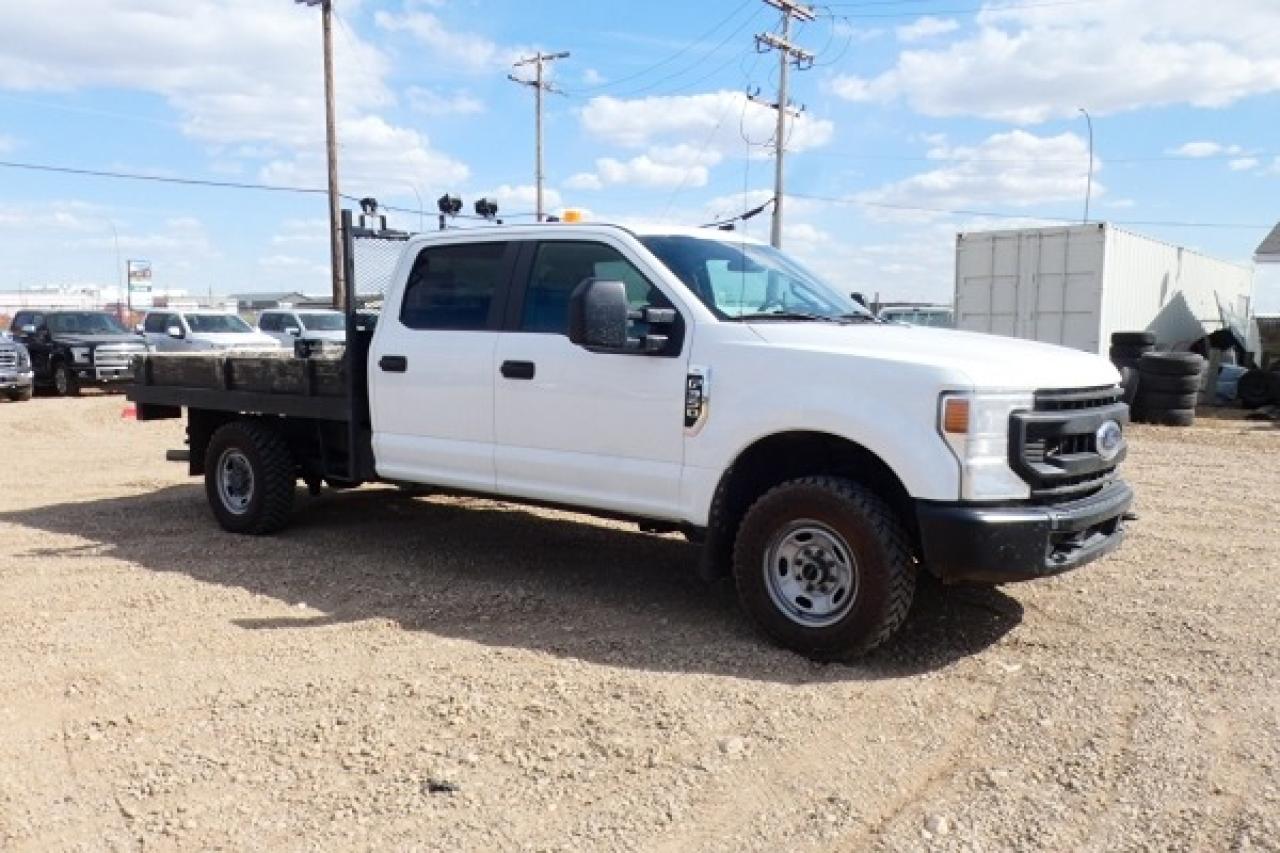 2021 Ford F-350 XL DECK TRUCK 4WD Crew Cab w/cloth seats, BUC - Photo #4