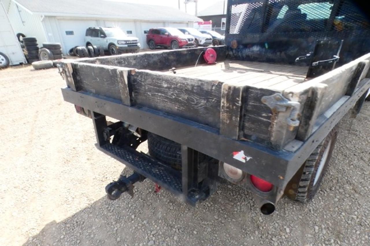 2021 Ford F-350 XL DECK TRUCK 4WD Crew Cab w/cloth seats, BUC - Photo #15