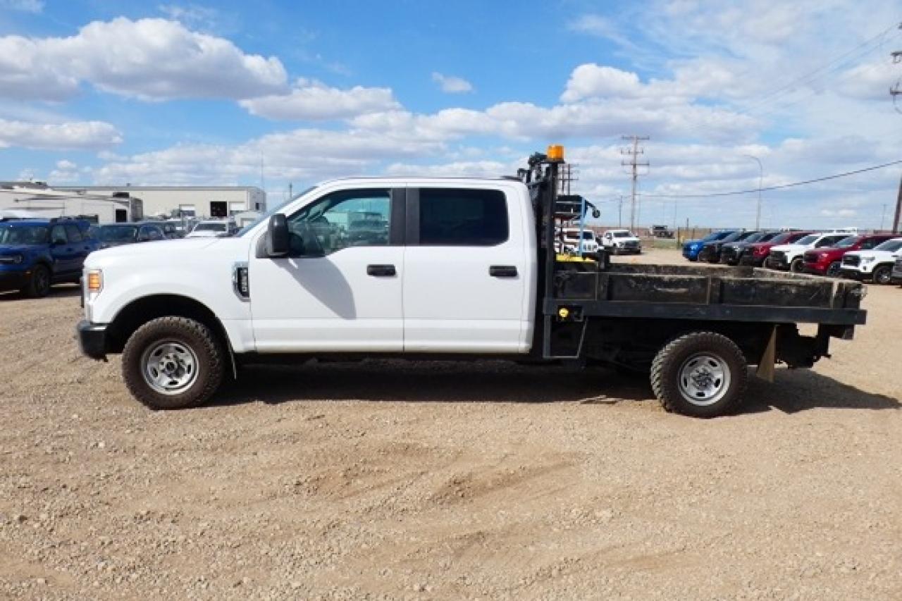 2021 Ford F-350 XL DECK TRUCK 4WD Crew Cab w/cloth seats, BUC