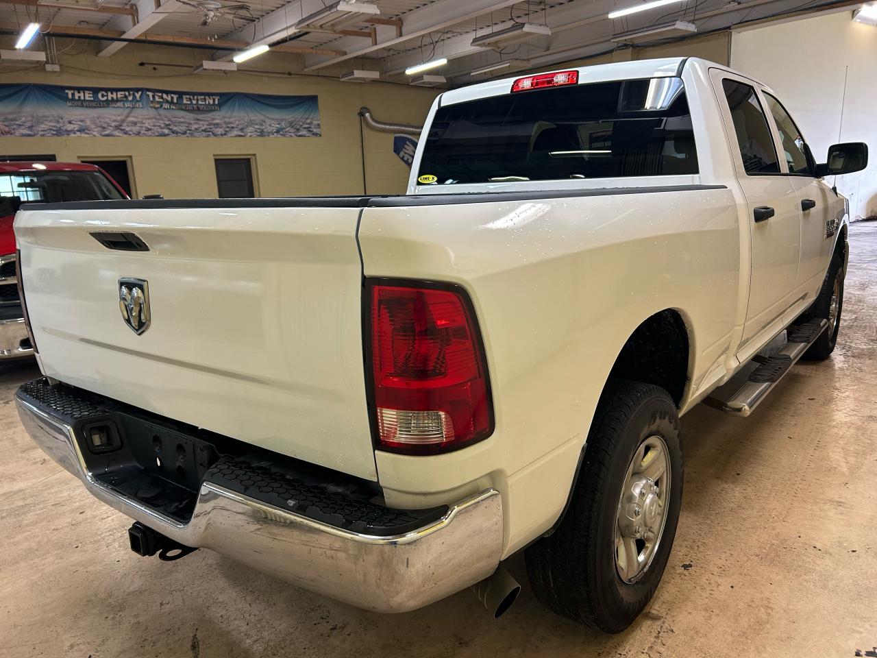 2017 RAM 2500 ST - Photo #5