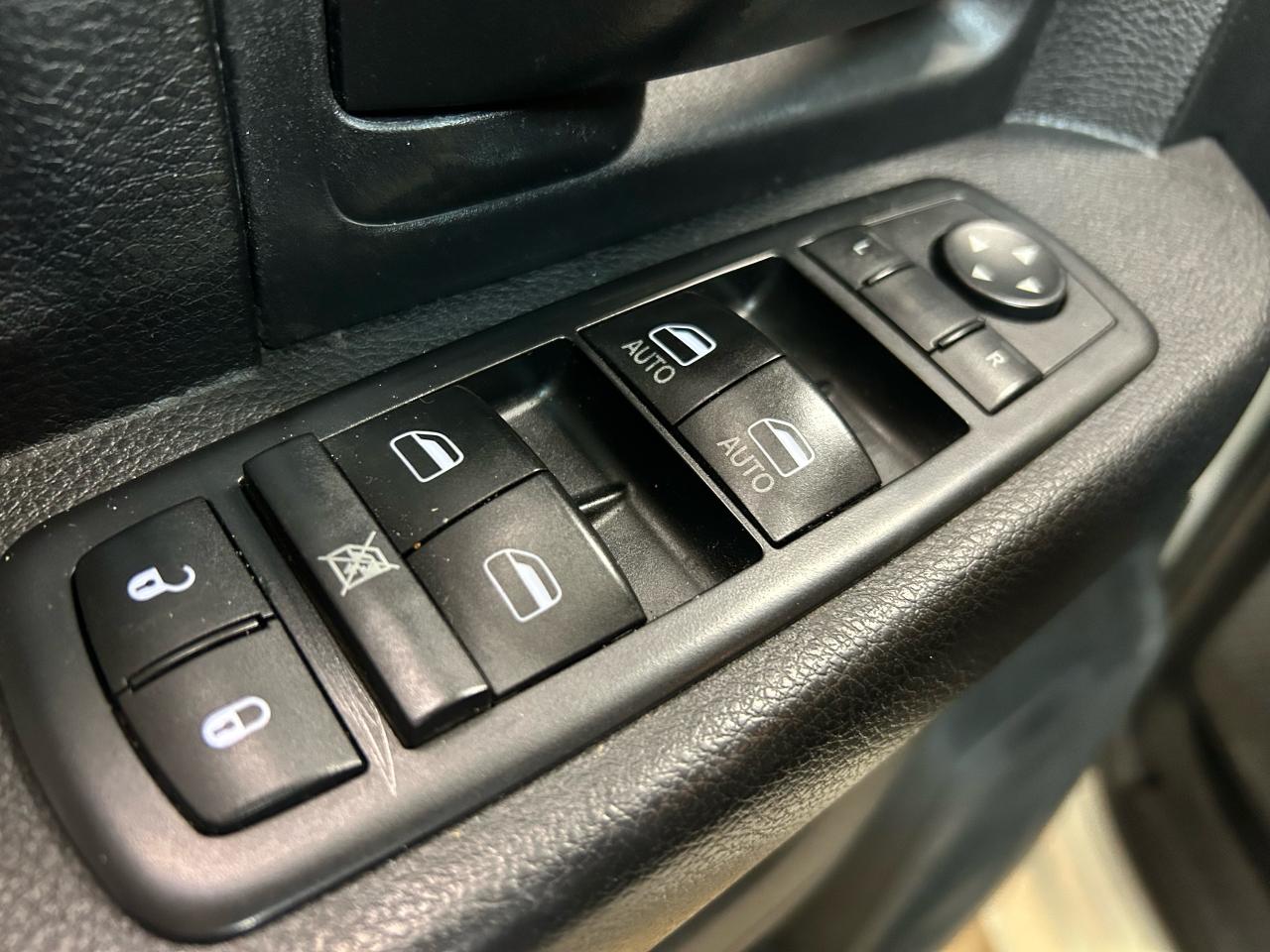 2017 RAM 2500 ST - Photo #15