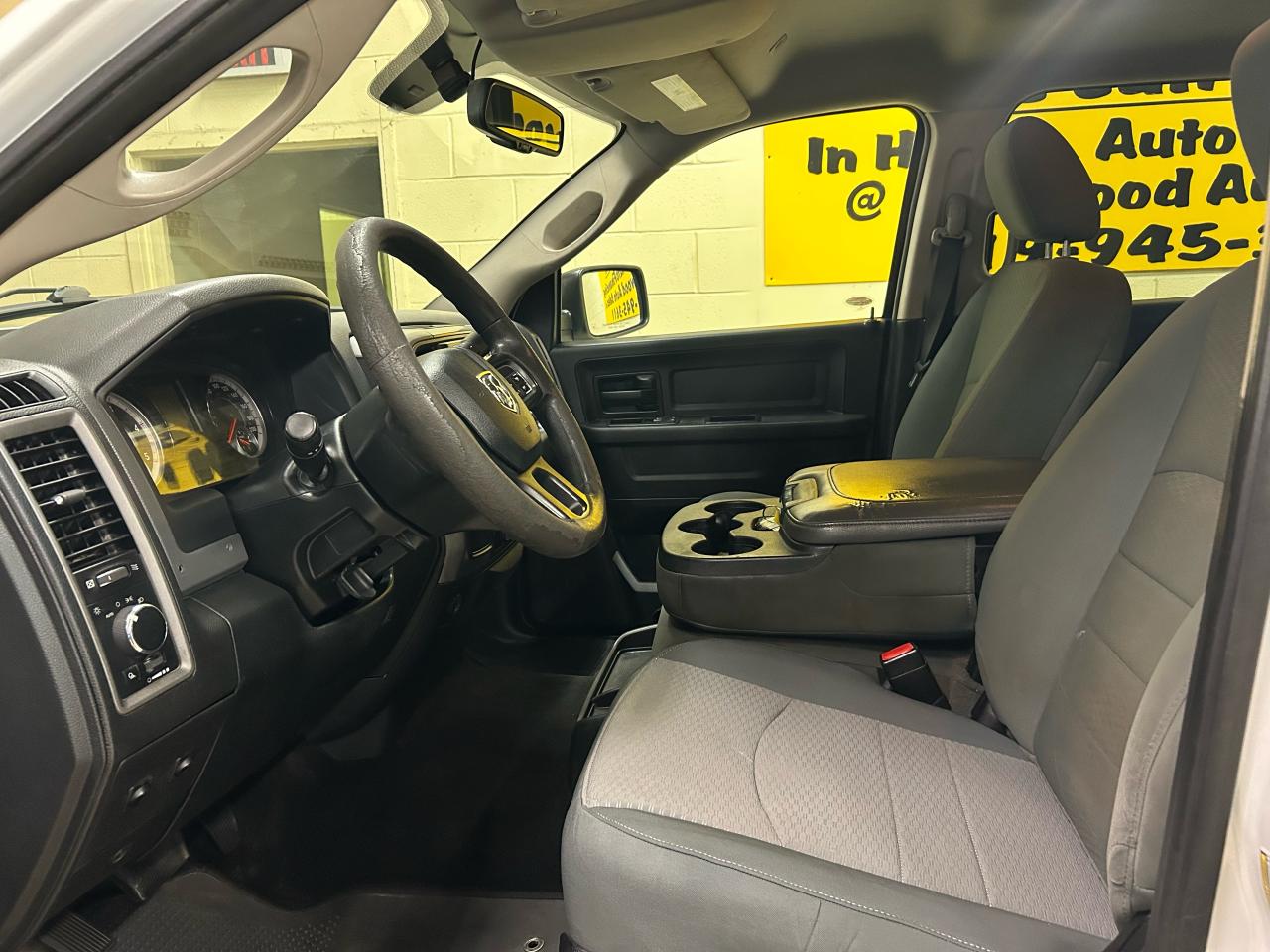 2017 RAM 2500 ST - Photo #8