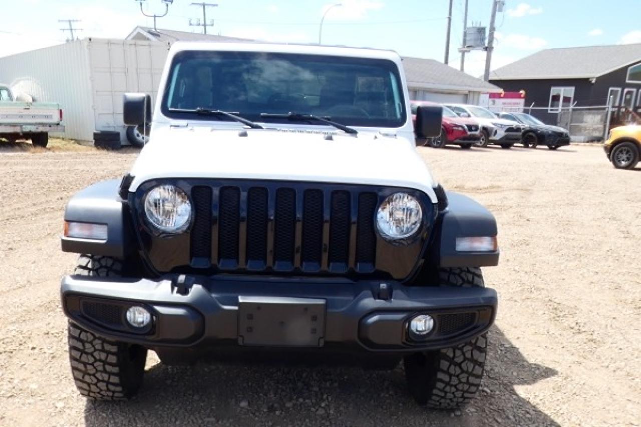 2022 Jeep Wrangler Willys Sport 4x4 6 spd manual w/cloth seats, BUC - Photo #3