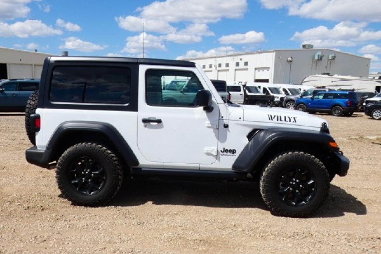 2022 Jeep Wrangler Willys Sport 4x4 6 spd manual w/cloth seats, BUC - Photo #5