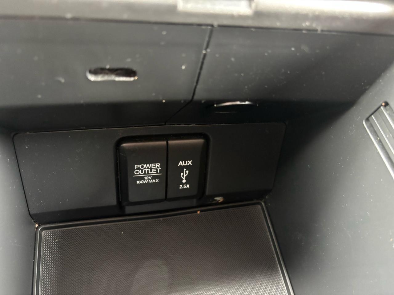 2018 Honda Pilot EX-L, Rear Entertainment, Leather, Sunroof, 8 Pass