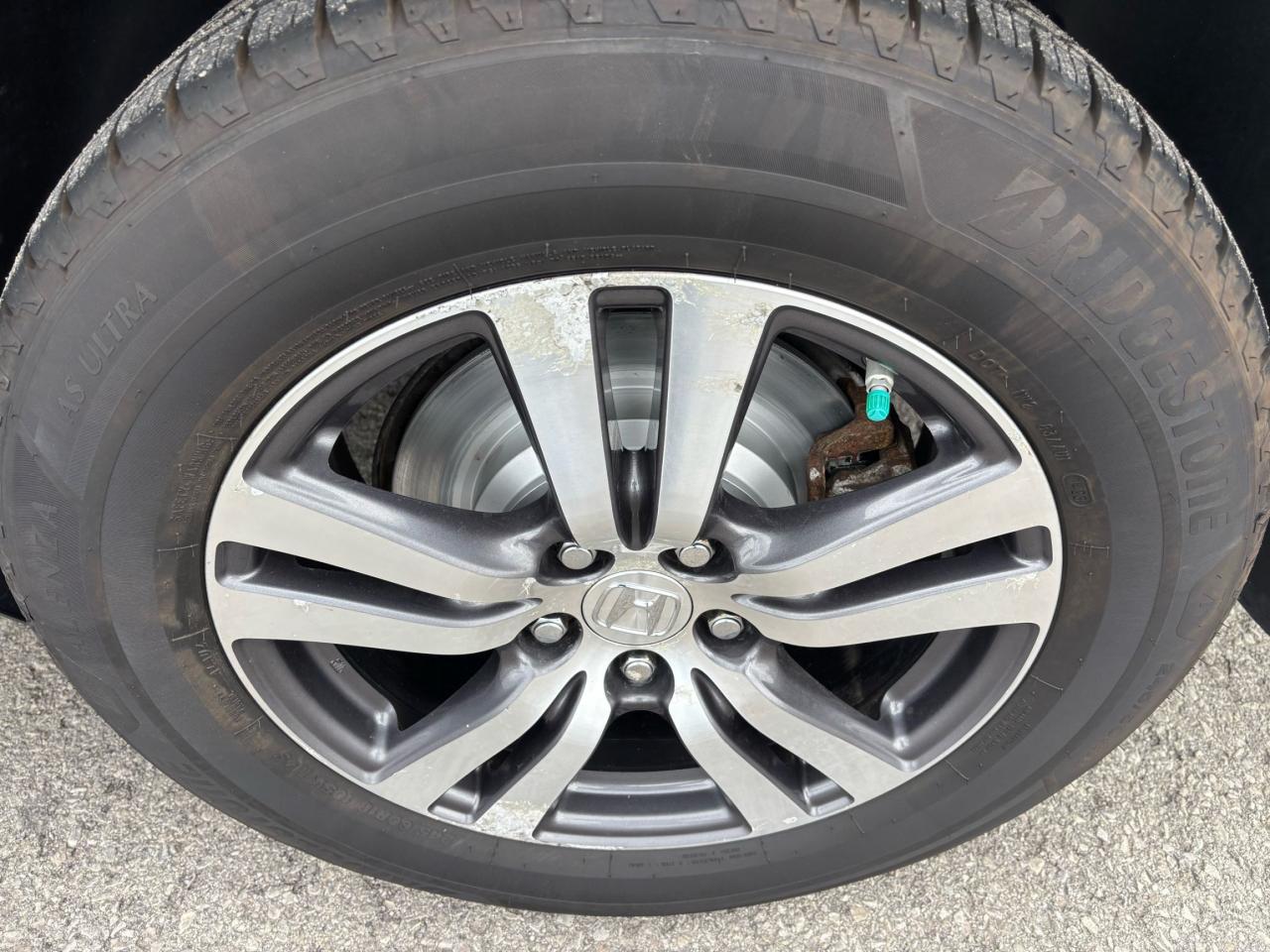2018 Honda Pilot EX-L, Rear Entertainment, Leather, Sunroof, 8 Pass