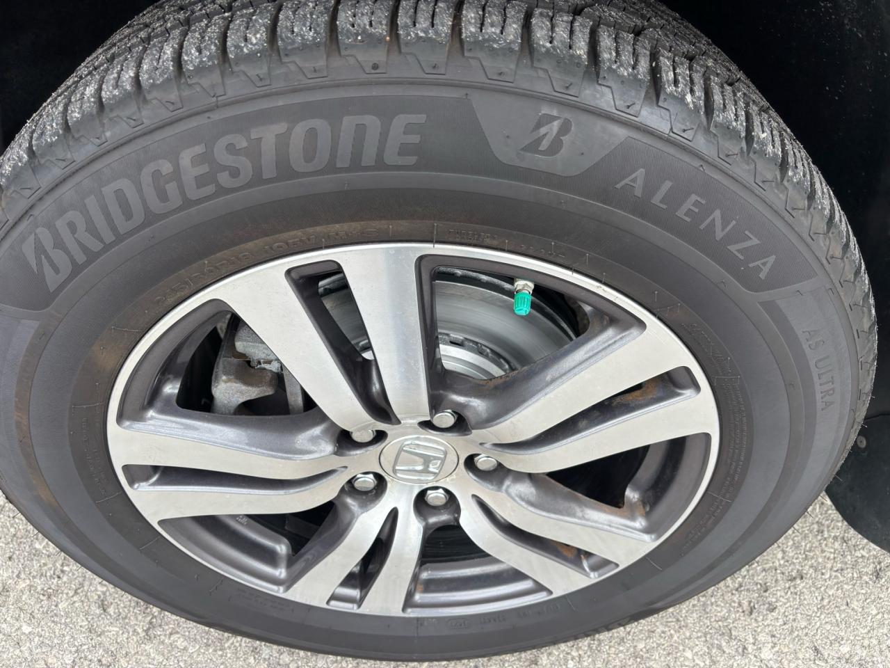2018 Honda Pilot EX-L, Rear Entertainment, Leather, Sunroof, 8 Pass