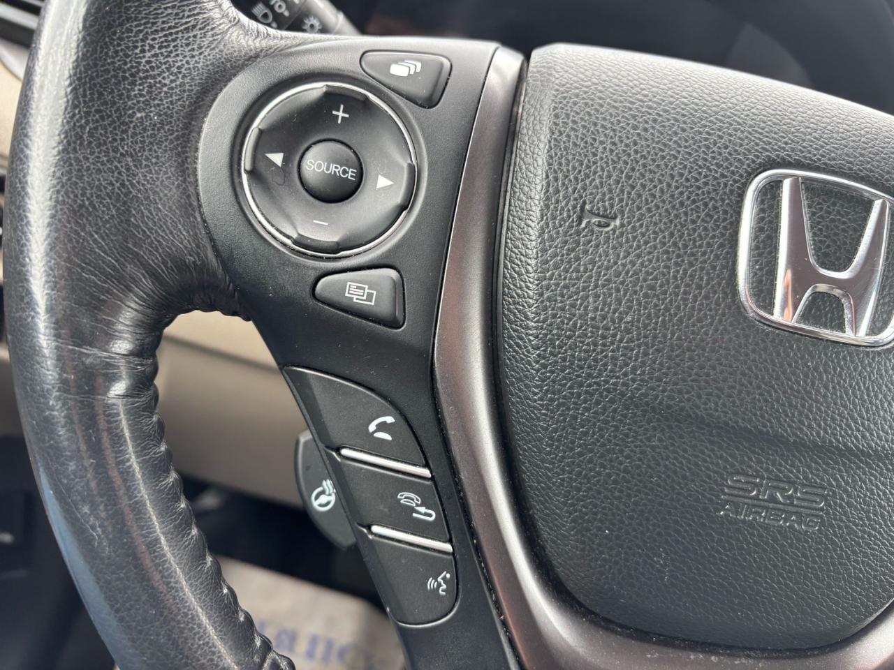 2018 Honda Pilot EX-L, Rear Entertainment, Leather, Sunroof, 8 Pass