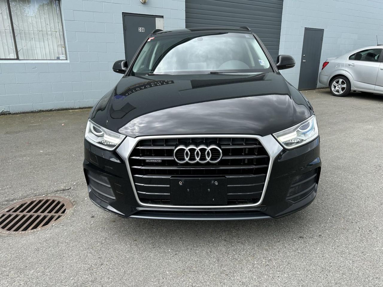 2017 Audi Q3 Premium quattro - Photo #3