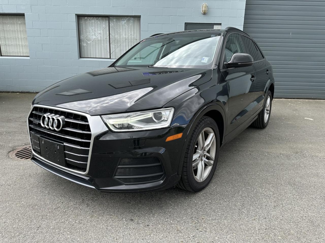 2017 Audi Q3 Premium quattro - Photo #2