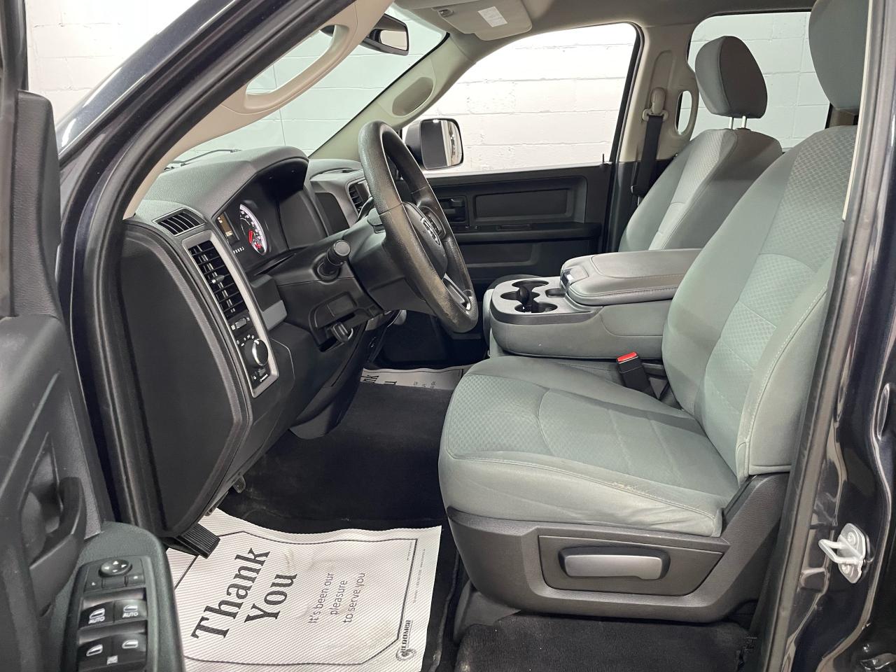2017 RAM 1500 ST Photo7