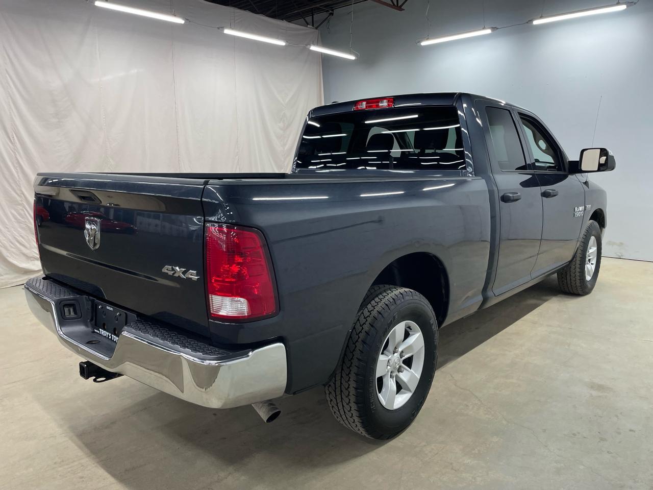 2017 RAM 1500 ST Photo6