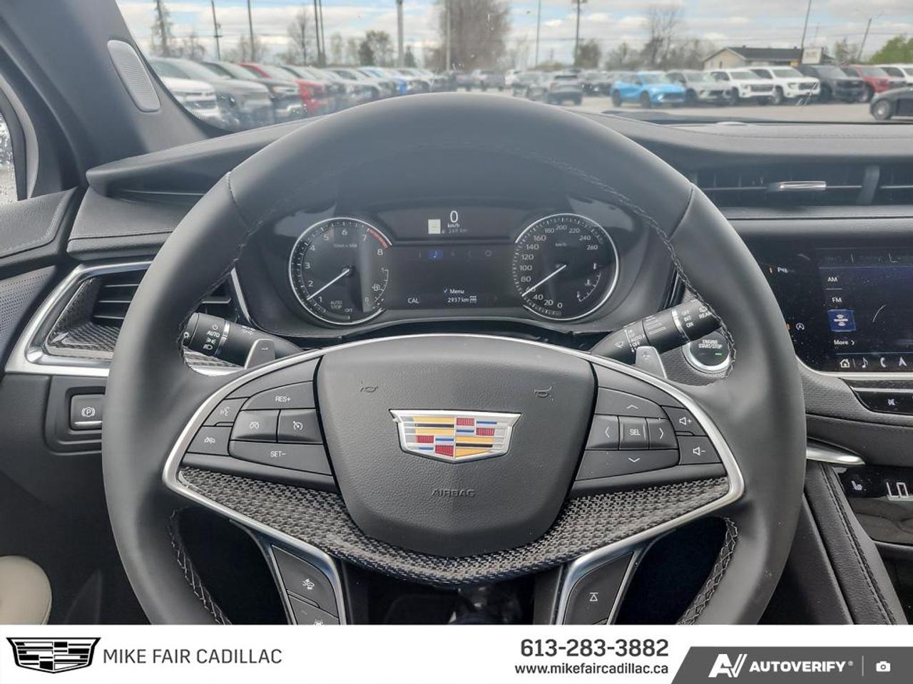 2025 Cadillac XT5 Sport AWD,keyless access,remote start,driver safety alert seat,sunroof,heated front seats Photo