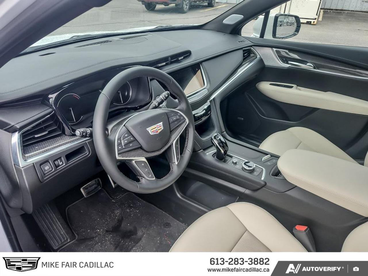 2025 Cadillac XT5 Sport AWD,keyless access,remote start,driver safety alert seat,sunroof,heated front seats Photo