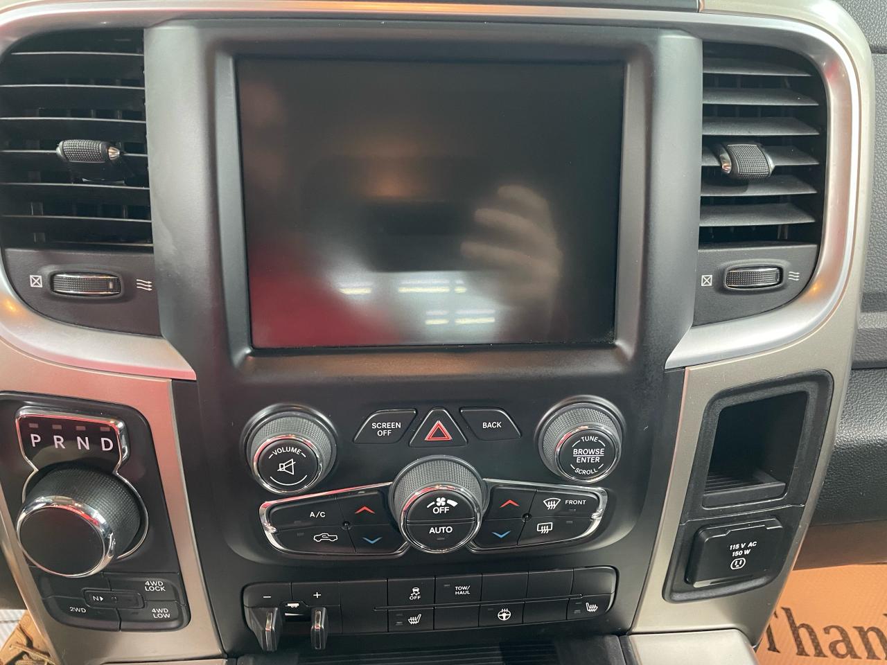 2015 RAM 1500 OUTDOORSMAN Photo36