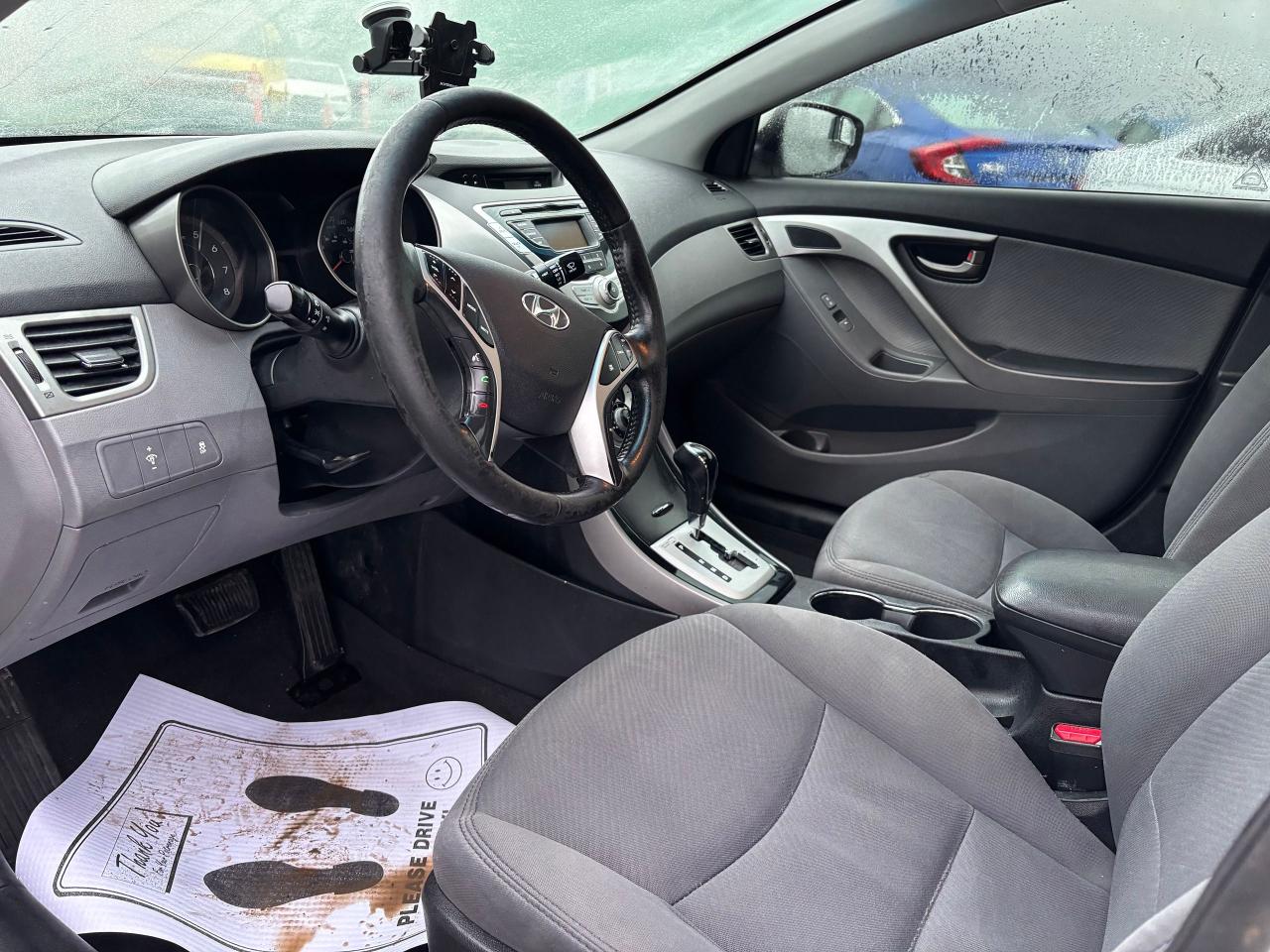 2011 Hyundai Elantra GLS - Photo #8