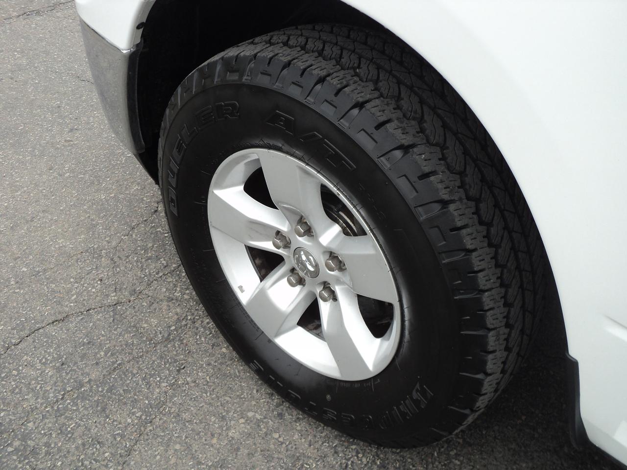 2022 RAM 1500 Classic SLT CrewCab4WD 3.6L6cyl5'7"BoxHeatedSeats&Steering - Photo #30