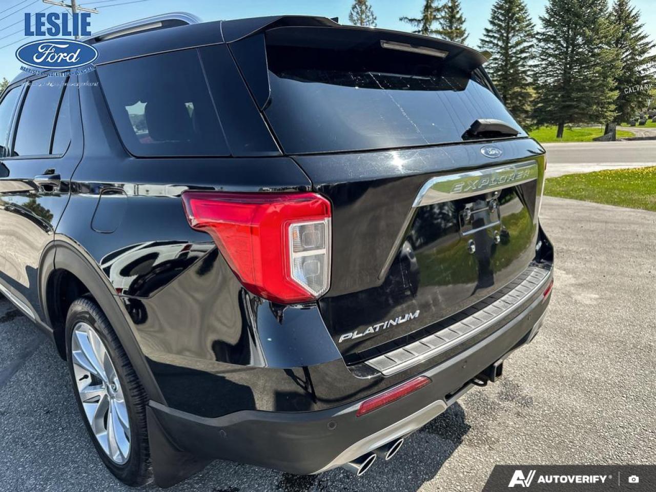 2023 Ford Explorer Platinum 4WD Photo