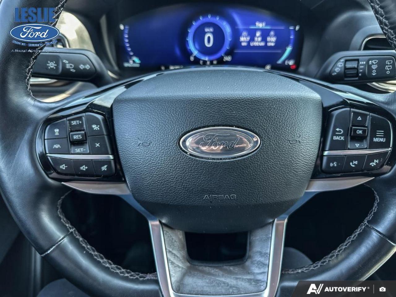 2023 Ford Explorer Platinum 4WD Photo