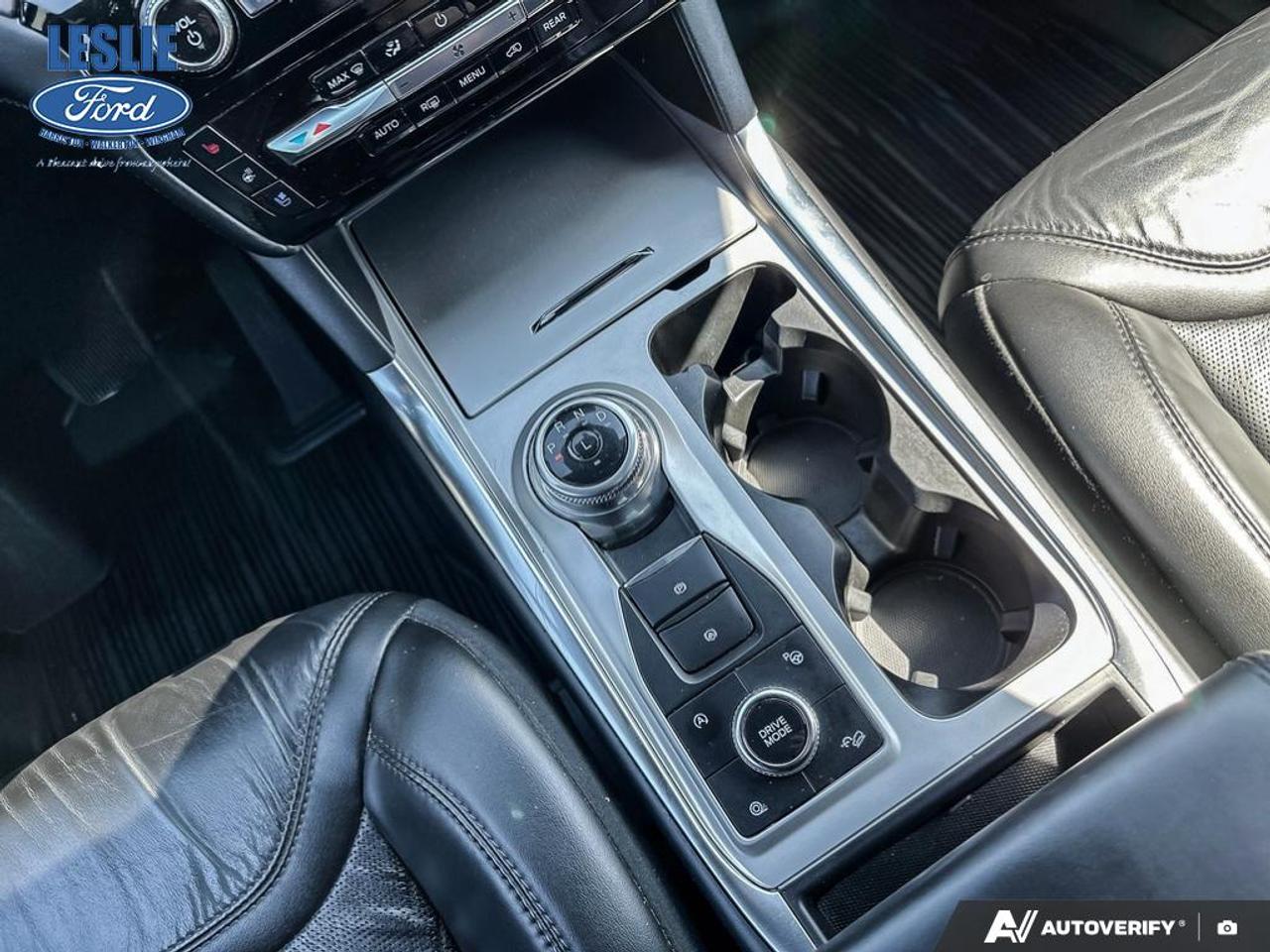 2023 Ford Explorer Platinum 4WD Photo