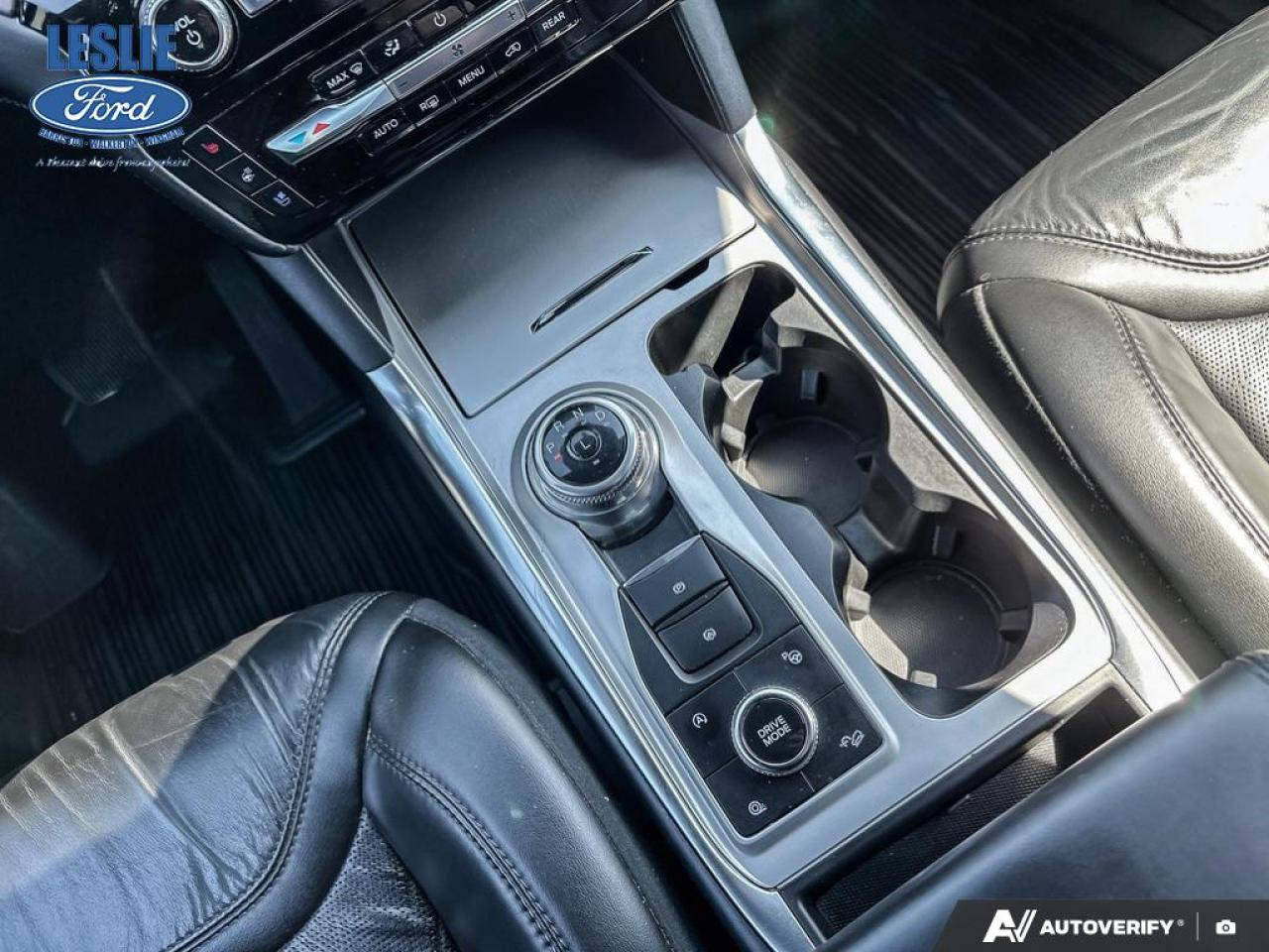 2023 Ford Explorer Platinum 4WD Photo