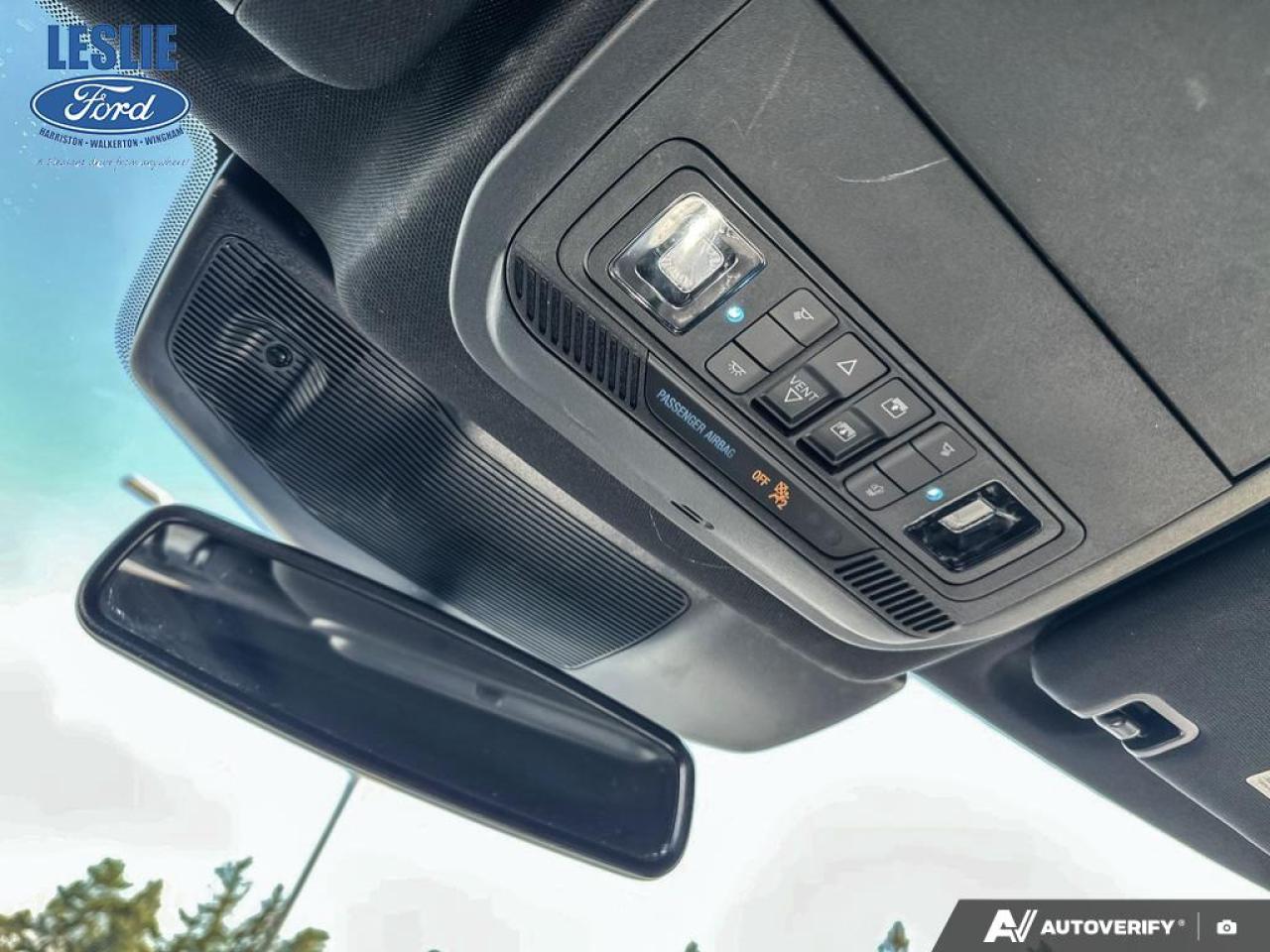 2023 Ford Explorer Platinum 4WD Photo