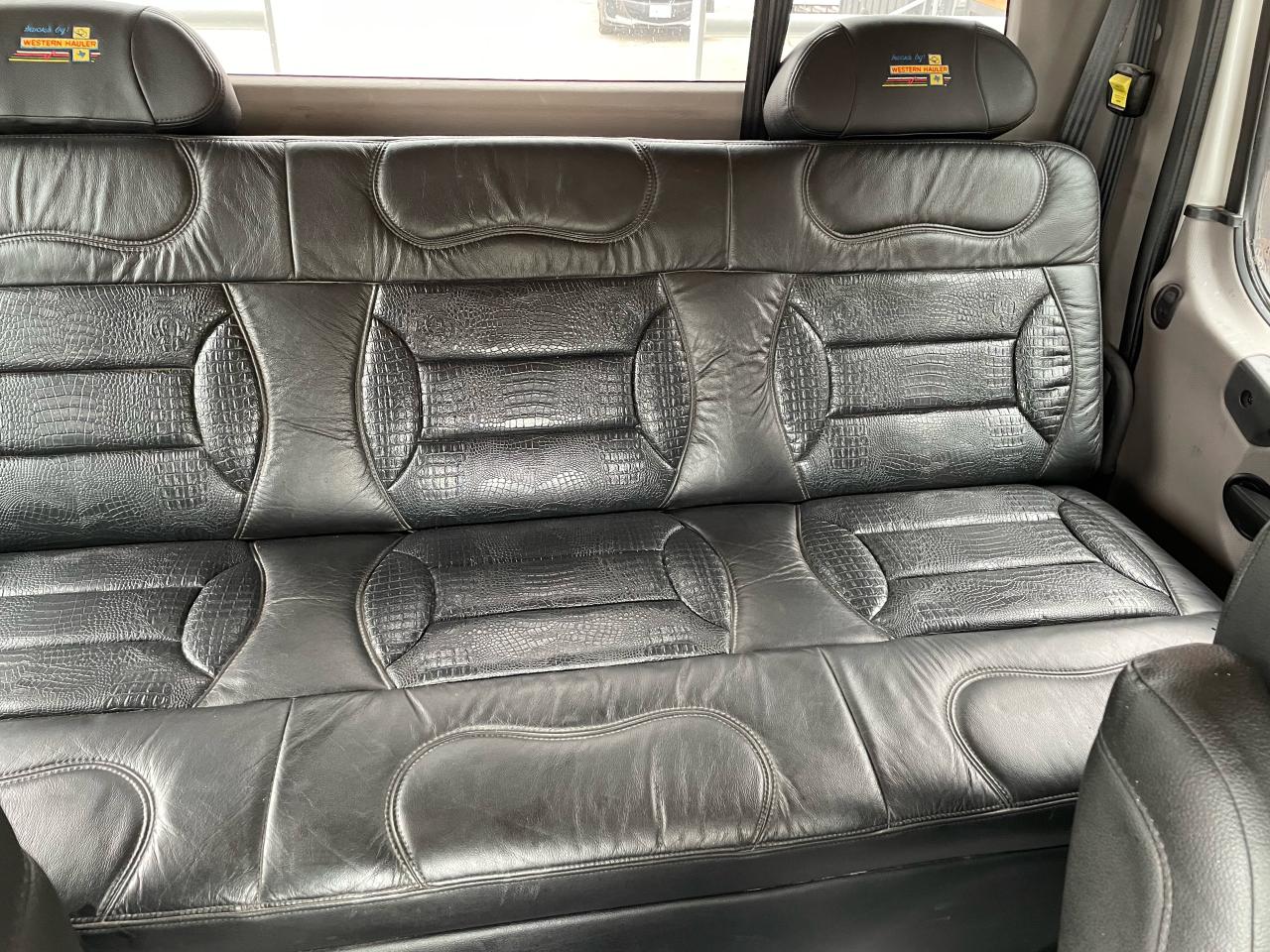 2017 Freightliner M2106 Sport Chasis Photo10
