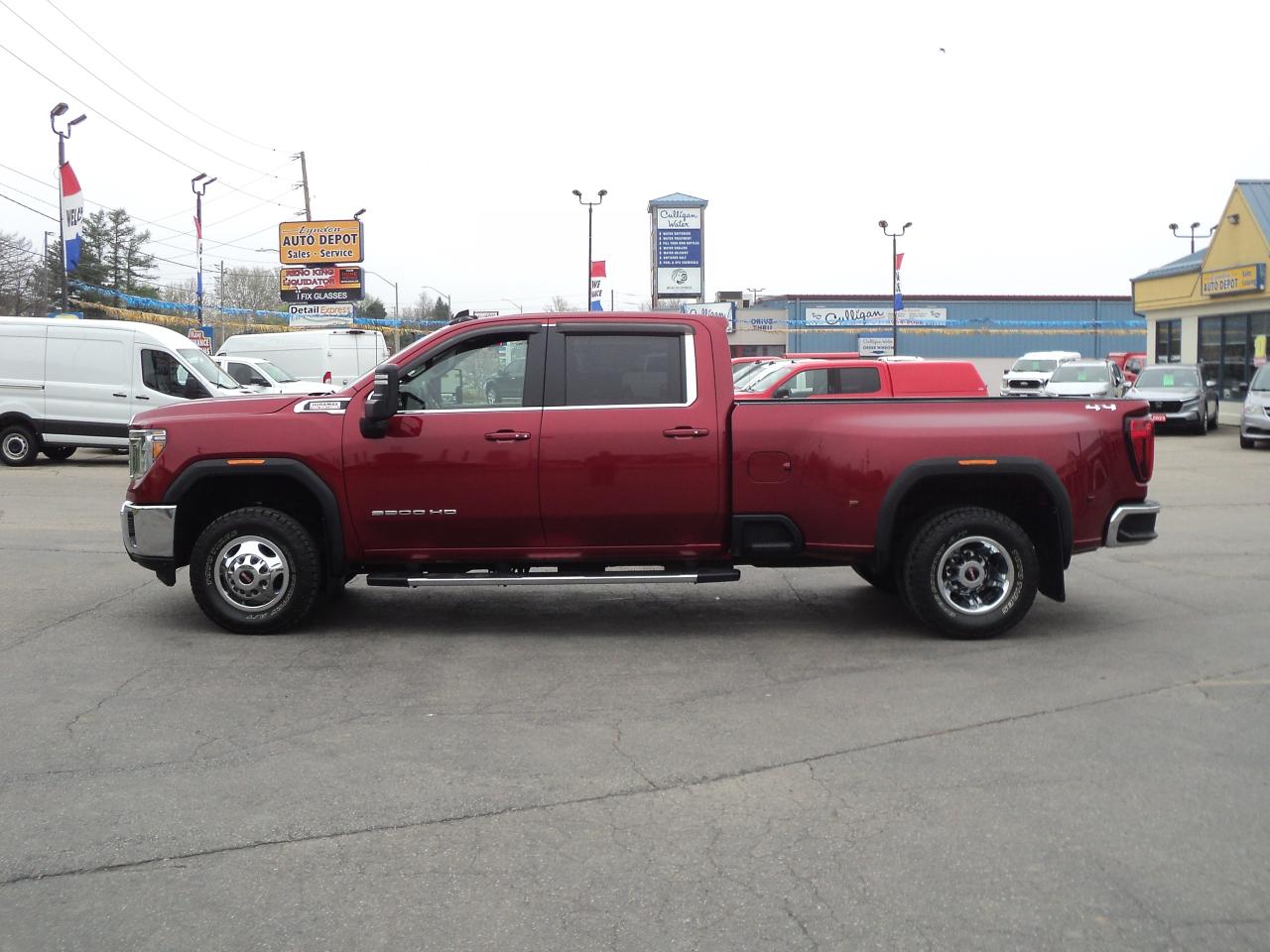2021 GMC Sierra 3500 HD SLE CrewCab4WD 172"WB 6.6L8cylDiesel DRW 8ftBox - Photo #7