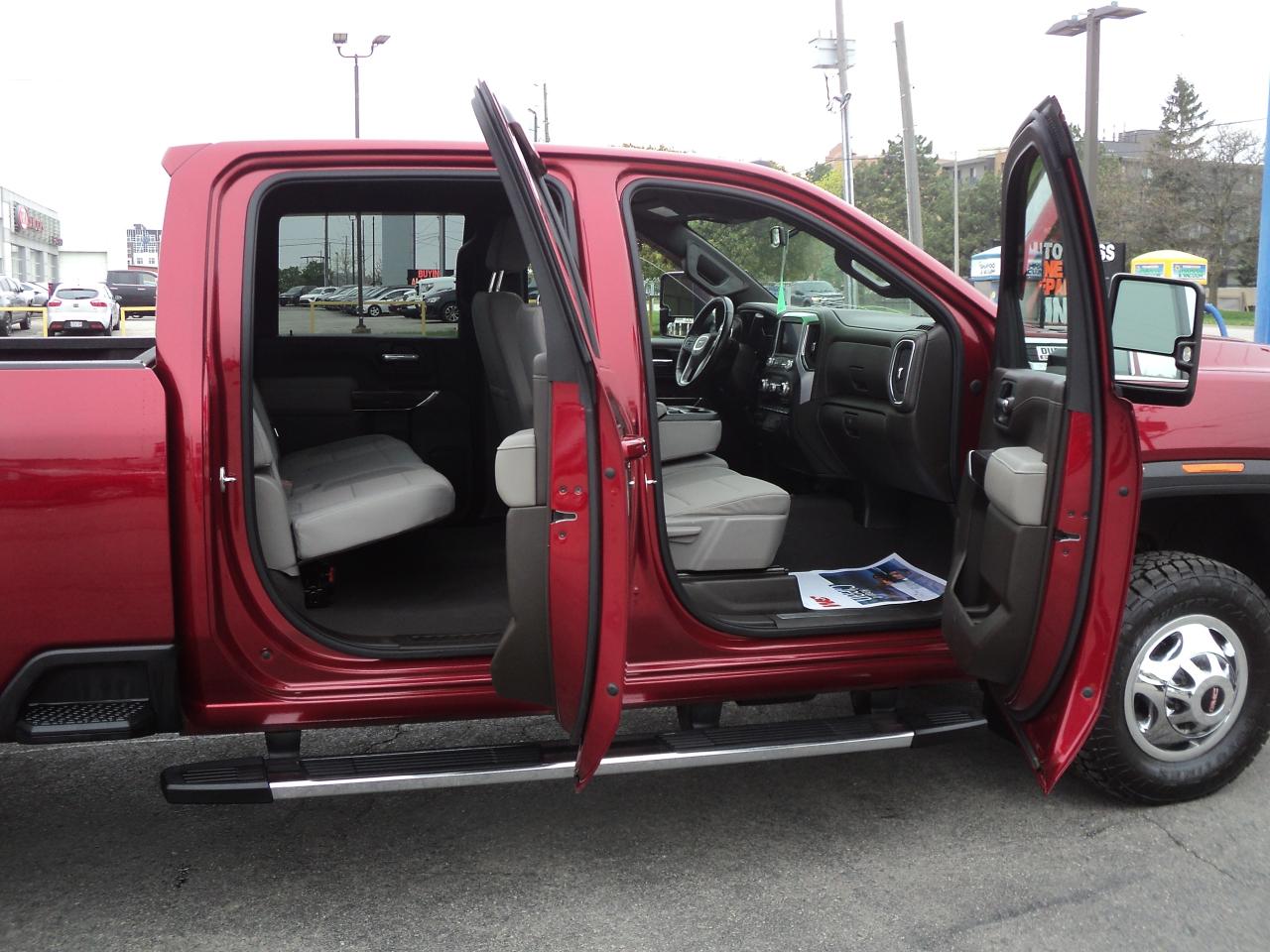 2021 GMC Sierra 3500 HD SLE CrewCab4WD 172"WB 6.6L8cylDiesel DRW 8ftBox - Photo #12