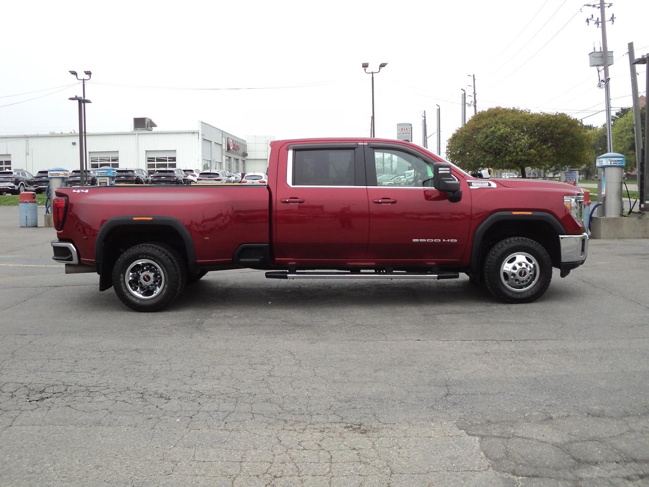 2021 GMC Sierra 3500 HD SLE CrewCab4WD 172"WB 6.6L8cylDiesel DRW 8ftBox - Photo #8
