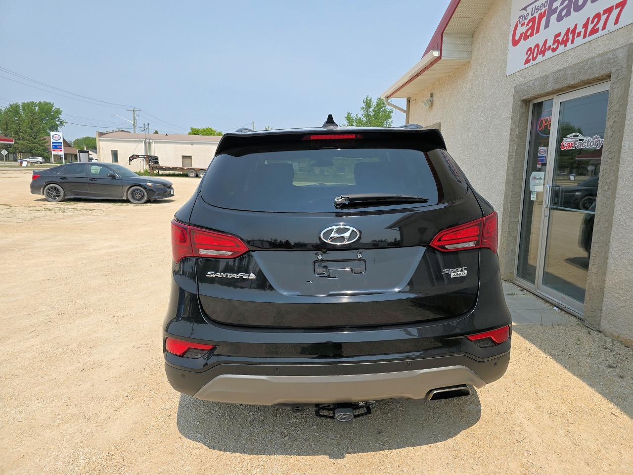 2017 Hyundai Santa Fe Sport 2.4 L AWD Low KM No Accidents - Photo #24