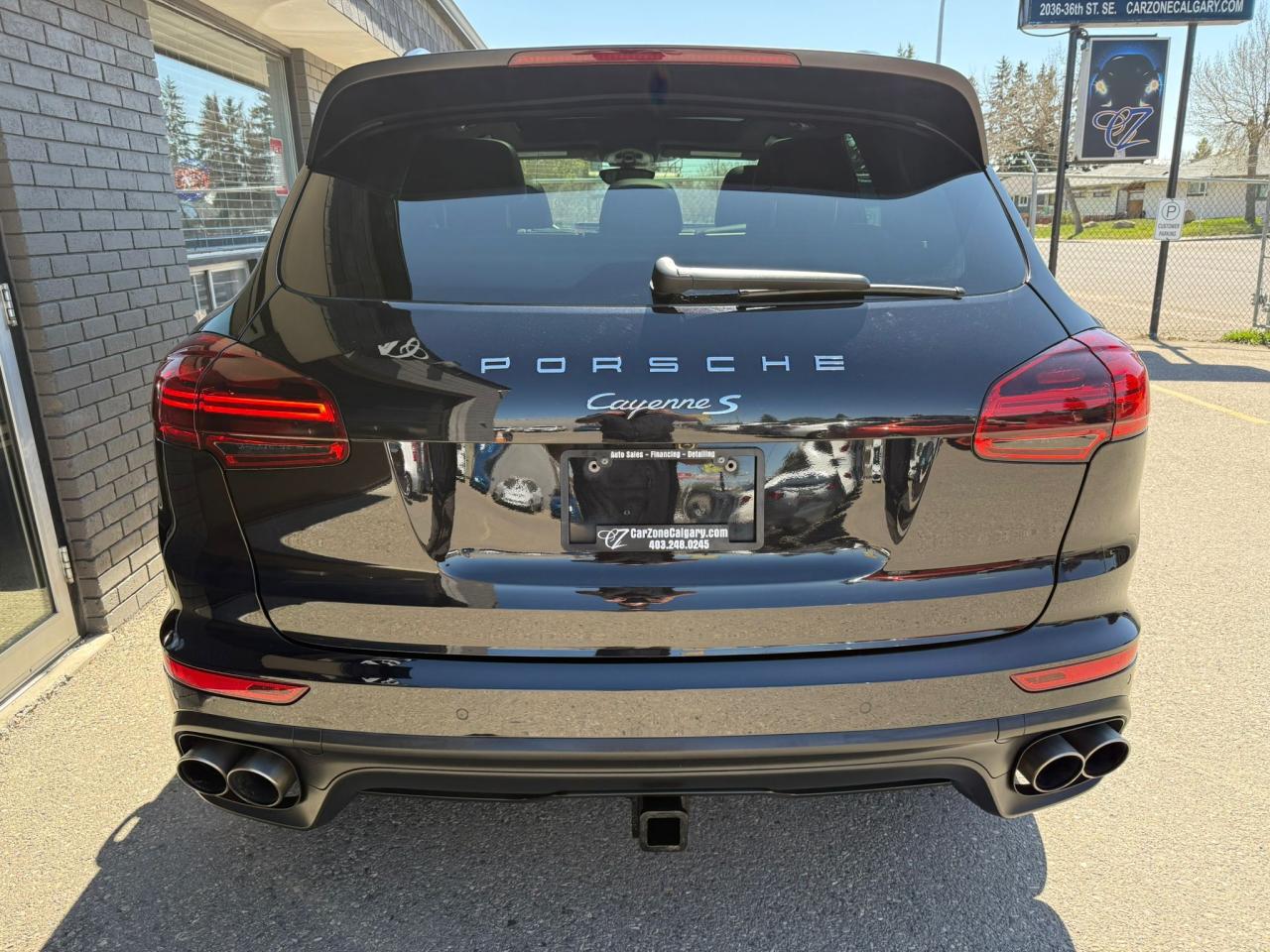 2017 Porsche Cayenne S AWD - Photo #4