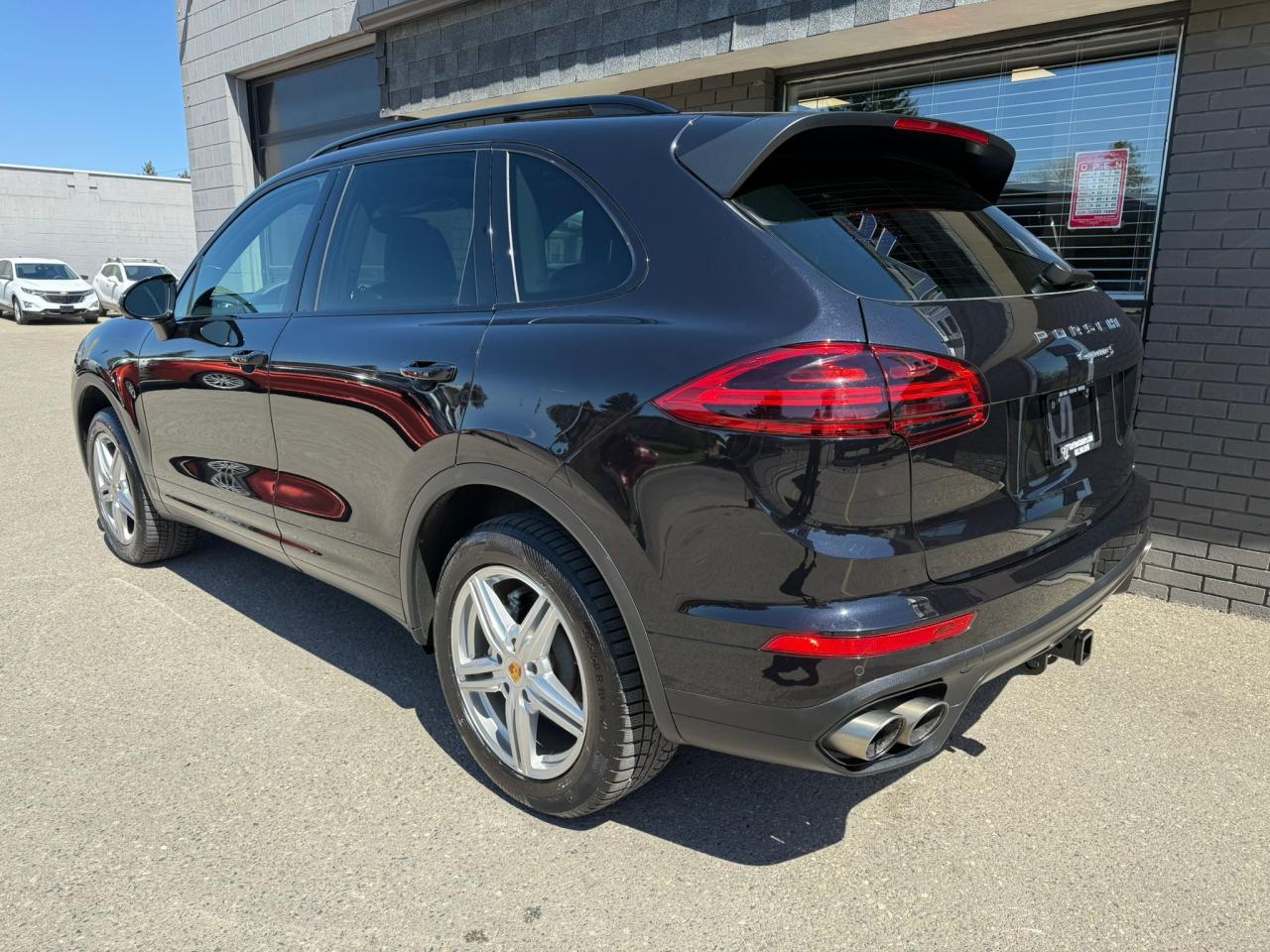 2017 Porsche Cayenne S AWD - Photo #9