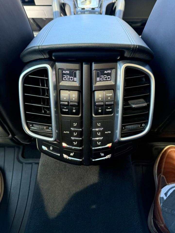 2017 Porsche Cayenne S AWD - Photo #13