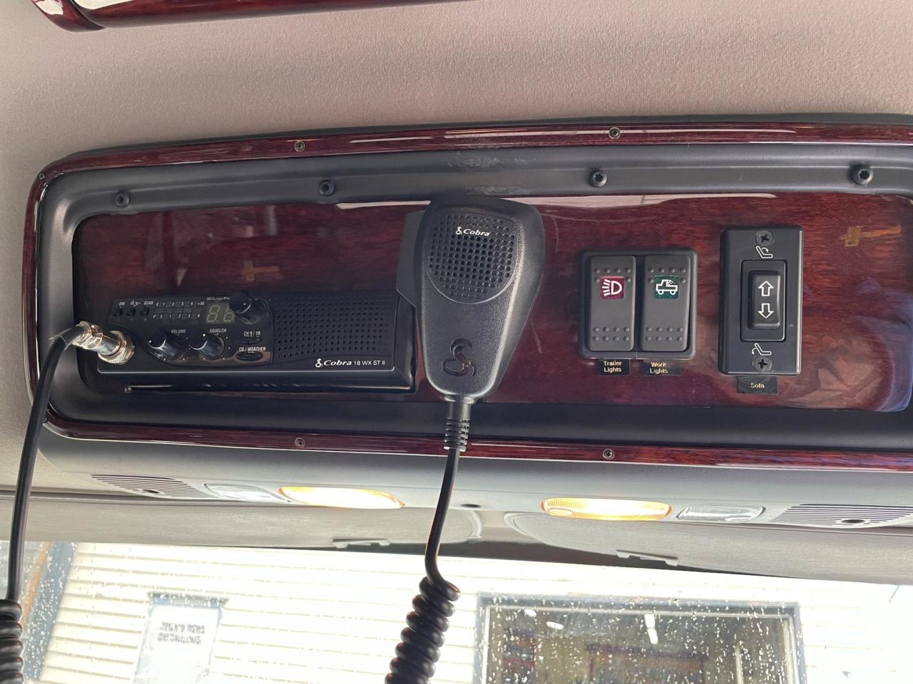 2017 Freightliner M2106 Sport Chasis