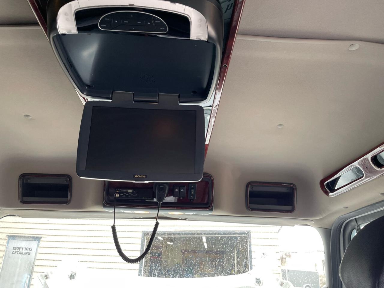 2017 Freightliner M2106 Sport Chasis